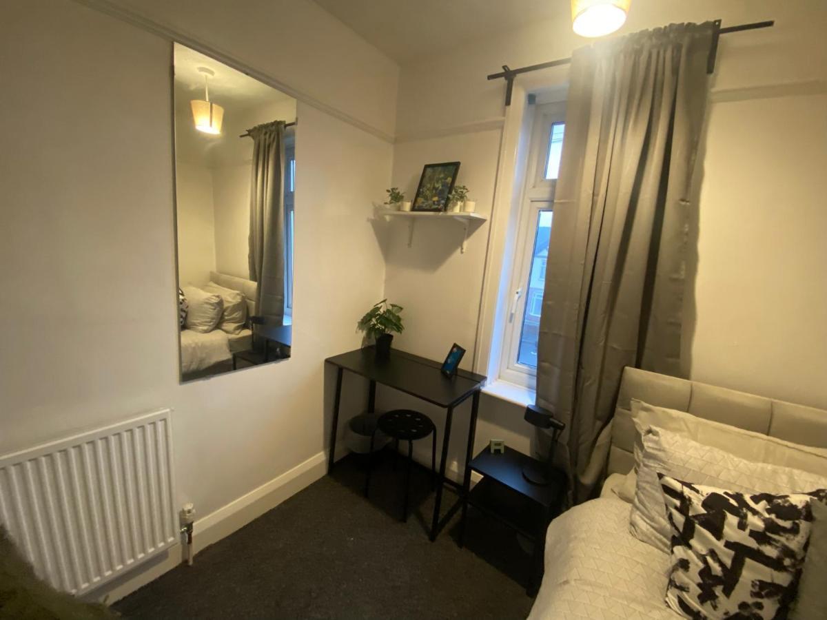 Room 2 Peaceful Stay Near Derby City Centre Exterior foto
