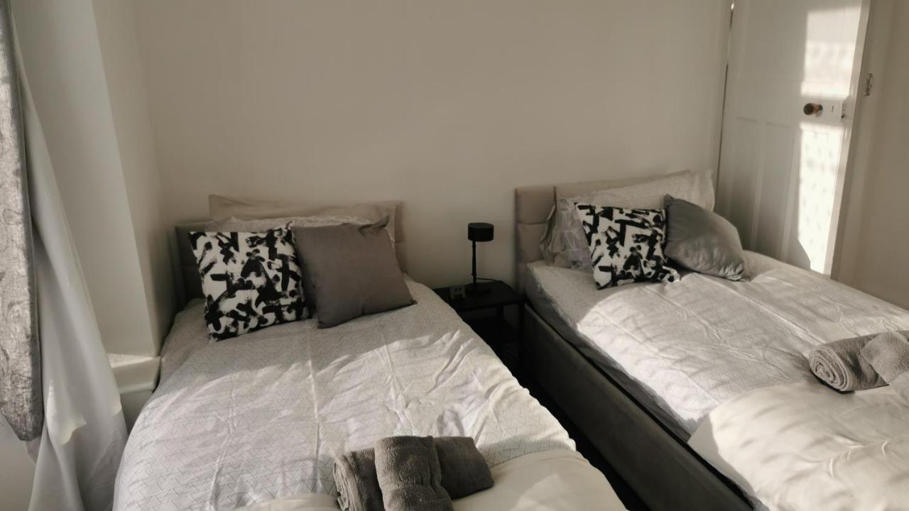 Room 2 Peaceful Stay Near Derby City Centre Exterior foto